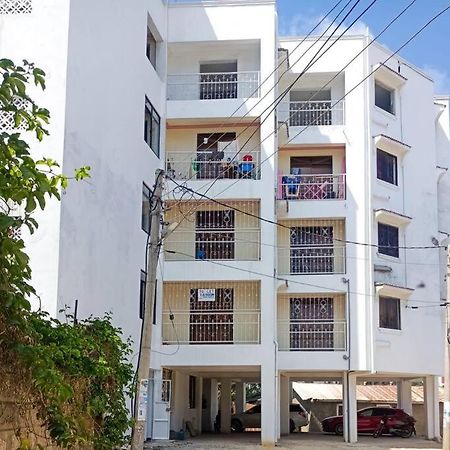 Lovely 1 Bedroom In Bamburi With Reliable Wifi Момбаса Екстер'єр фото